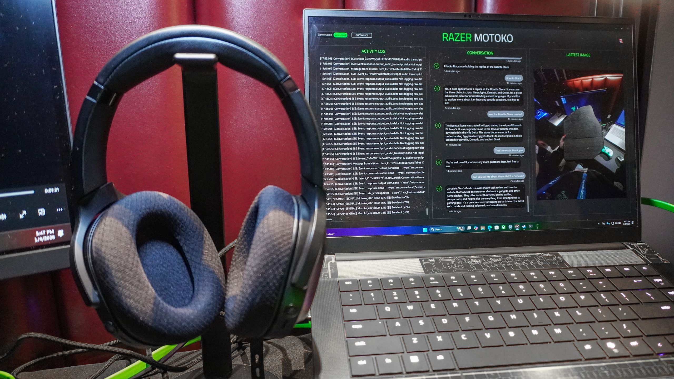 Razer Project Motoko points to dual first-person cameras inside AI wearables network source image