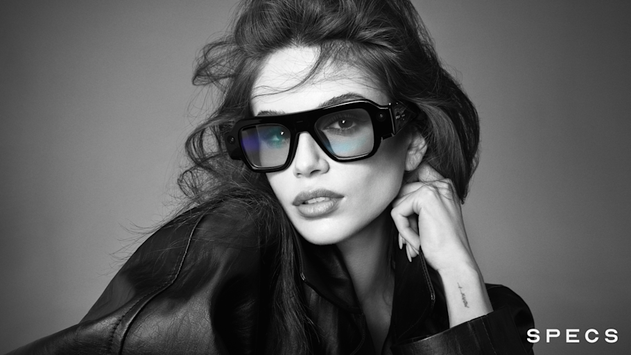 Snap introduces standalone SPECS augmented reality glasses network source image